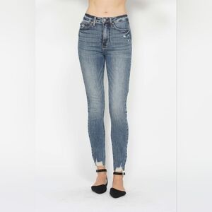 Just In! Judy Blue Full Size Tummy Control Vintage Wash Hem Destroy Skinny Jeans